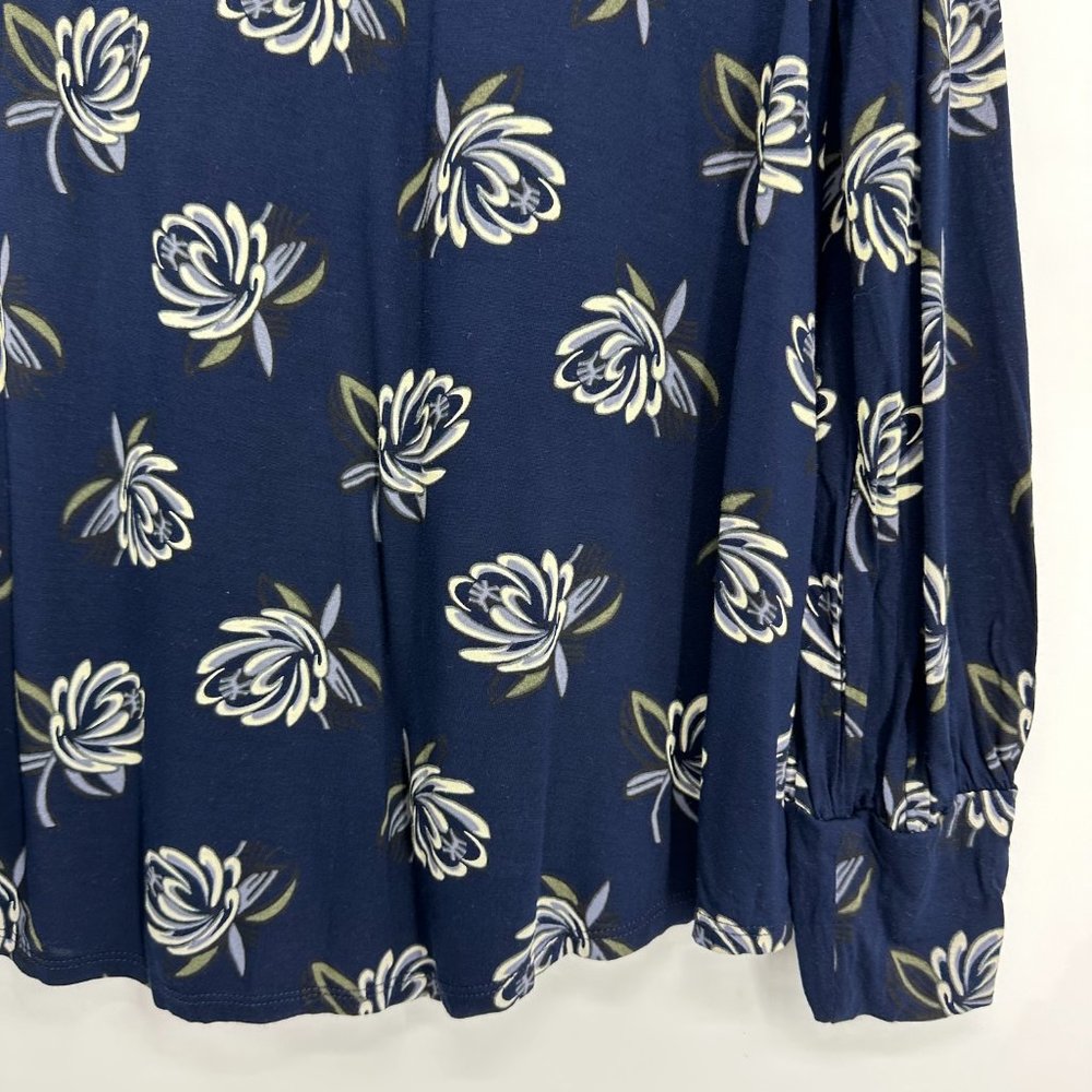 3/$25 LOFT Floral Mock Neck Top L Long Sleeve Blouse Navy Blue - Picture 5 of 7
